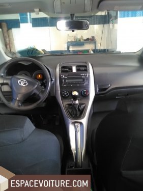 Auris Toyota