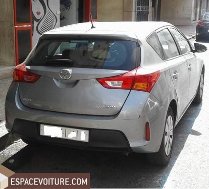 Auris Toyota