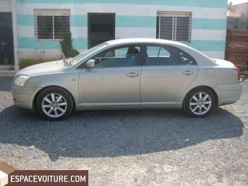 Avensis Toyota