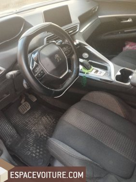 3008 Peugeot