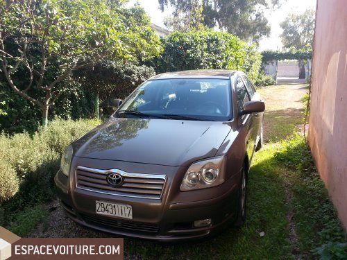 Avensis Toyota