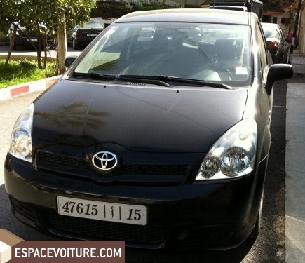 Corolla verso Toyota