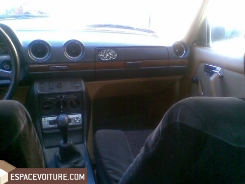 240 Mercedes-benz