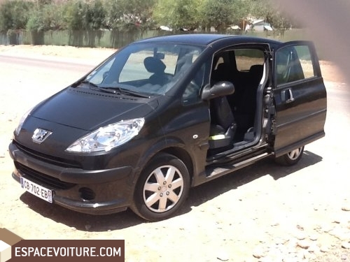 1007 Peugeot