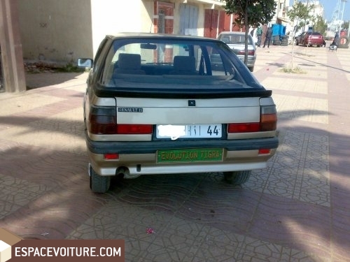 R11 Renault