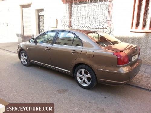 Avensis Toyota