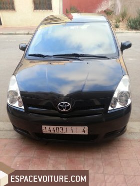 Corolla verso Toyota