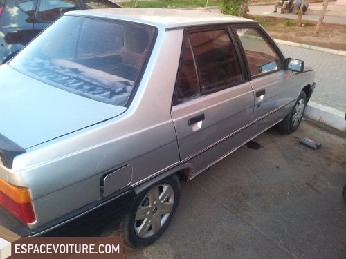 R9 Renault