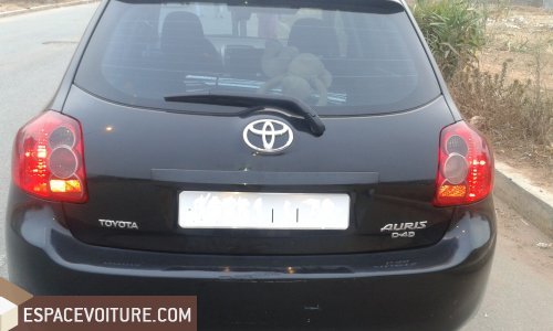 Auris Toyota