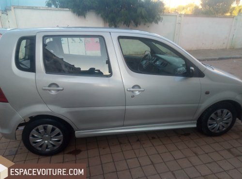Yrv Daihatsu