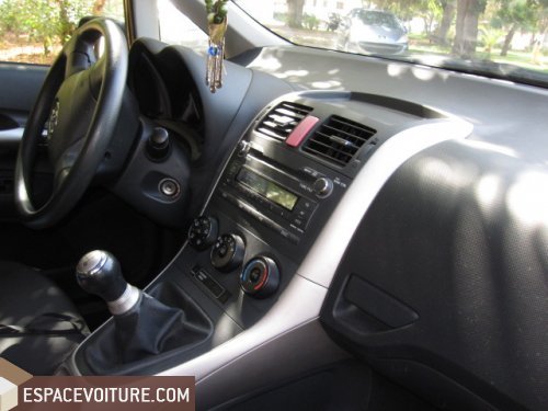 Auris Toyota