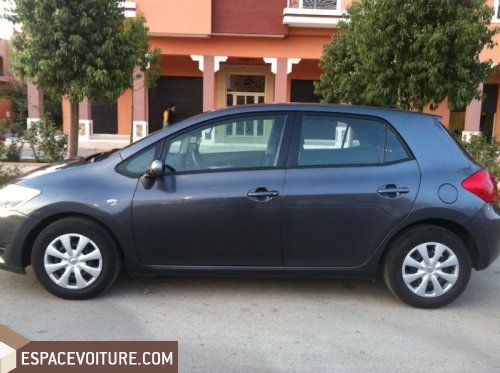 Auris Toyota