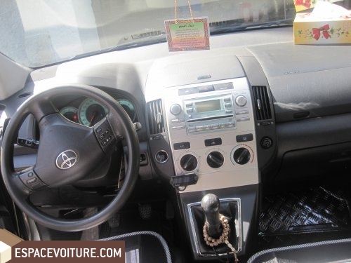 Corolla verso Toyota