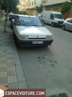 R9 Renault