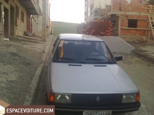 R9 Renault