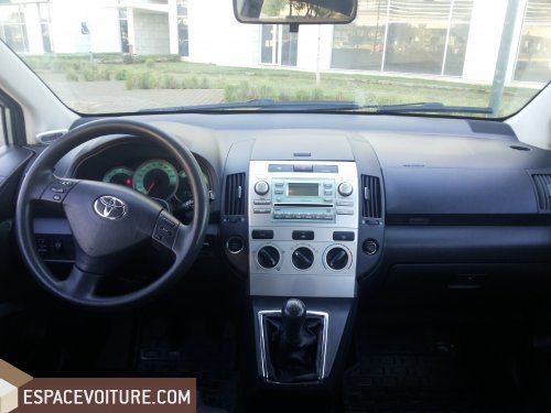 Verso Toyota