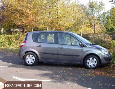 renault scenic 2005 diesel voiture d'occasion à rabat prix 78 000 dhs