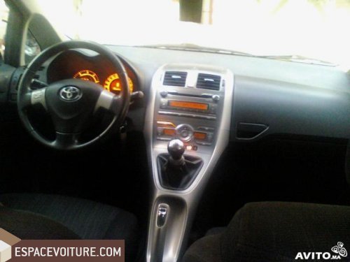 Auris Toyota