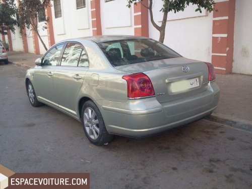 Avensis Toyota