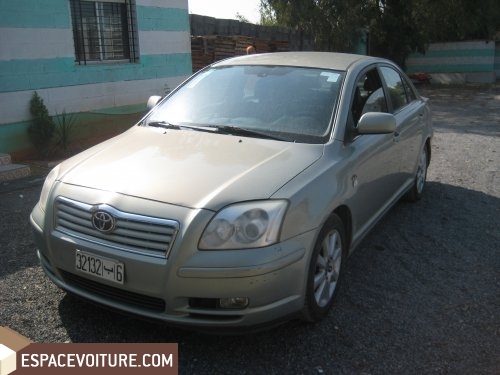 Avensis Toyota