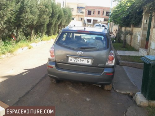 Corolla verso Toyota
