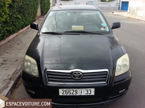 Avensis Toyota
