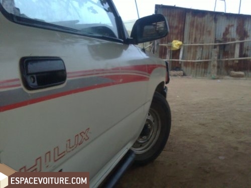 Hilux Toyota