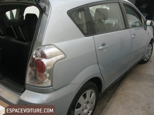Corolla verso Toyota