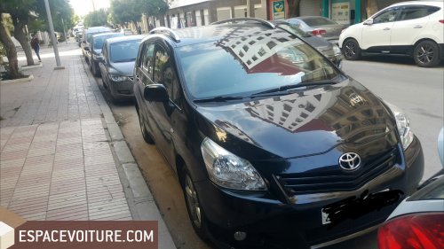 Verso Toyota