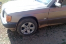 Mercedes-benz 190