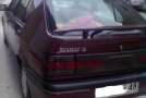 Renault R19